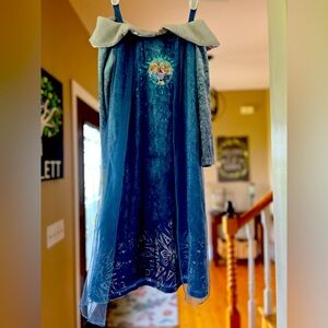 Elsa/anna nightgown girls
